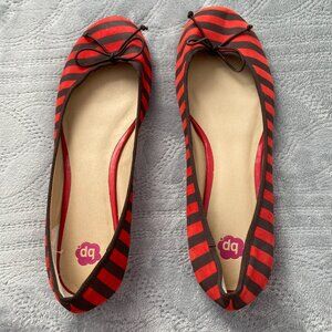BP flats size 10 NWT  orange and brown striped